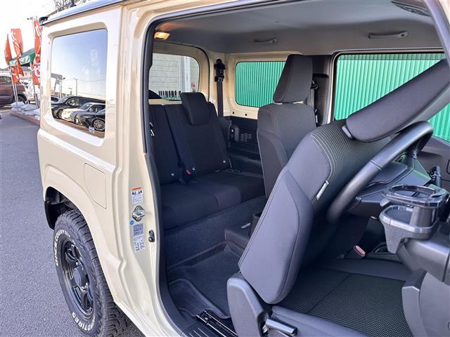 ジムニー ＸＣ　セーフティサポート　クルーズコントロール　純正ディスプレイオーディオ　ＣＤ／ＤＶＤ／Ｂｌｕｅｔｏｏｔｈ　ＥＴＣ　シートヒーター　ＲＡＹＳ１６インチアルミホイール　トーヨーオープンカントリータイヤ（15枚目）