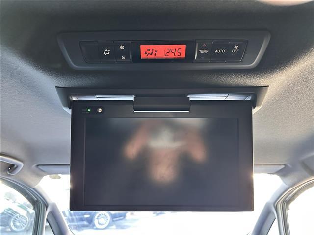 ヴォクシー ＺＳ　煌ＩＩＩ　セーフティセンス　クルーズコントロール　クリアランスソナー　純正１２インチフリップダウンモニター　純正１０インチナビ　バックカメラ　ＥＴＣ　両側電動スライドドア　ハーフレザーシート　純正アルミホイール（4枚目）