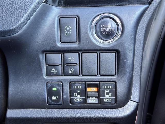 ヴォクシー ＺＳ　煌ＩＩＩ　セーフティセンス　クルーズコントロール　クリアランスソナー　純正１２インチフリップダウンモニター　純正１０インチナビ　バックカメラ　ＥＴＣ　両側電動スライドドア　ハーフレザーシート　純正アルミホイール（7枚目）