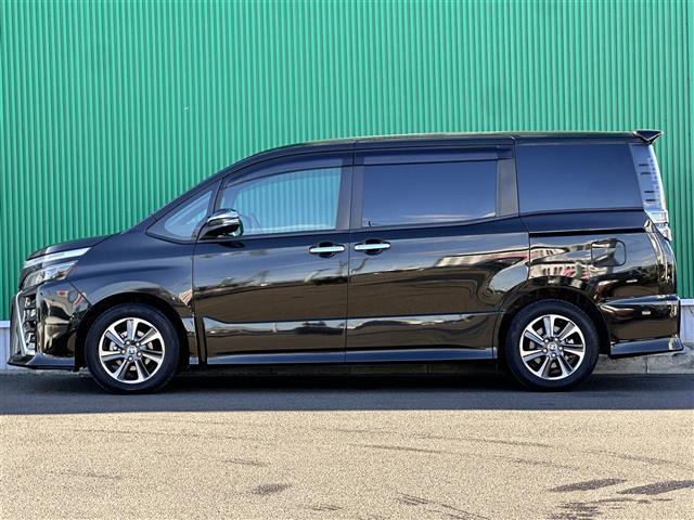 ヴォクシー ＺＳ　煌ＩＩＩ　セーフティセンス　クルーズコントロール　クリアランスソナー　純正１２インチフリップダウンモニター　純正１０インチナビ　バックカメラ　ＥＴＣ　両側電動スライドドア　ハーフレザーシート　純正アルミホイール（36枚目）