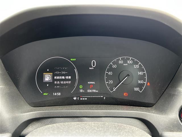ヴェゼル ｅ：ＨＥＶ　Ｘ　ワンオーナー　ホンダセンシング　渋滞追従機能付アダプティブクルーズコントロール　社外９インチナビ　ＥＴＣ　衝突軽減ブレーキ　誤発進抑制機能　車線維持支援システム　パーキングセンサー　オートハイビーム（24枚目）