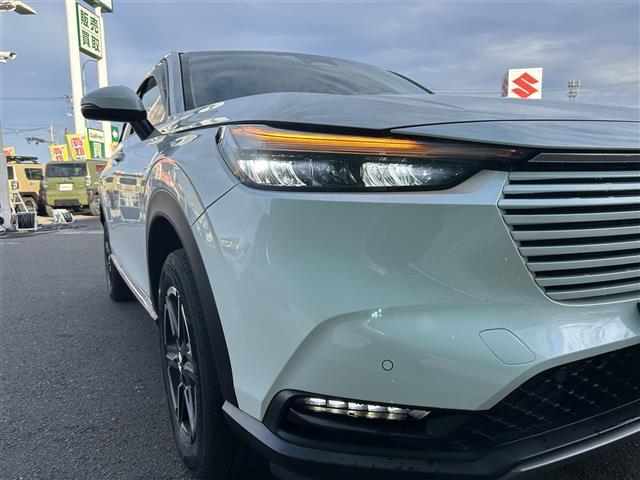 ヴェゼル ｅ：ＨＥＶ　Ｘ　ワンオーナー　ホンダセンシング　渋滞追従機能付アダプティブクルーズコントロール　社外９インチナビ　ＥＴＣ　衝突軽減ブレーキ　誤発進抑制機能　車線維持支援システム　パーキングセンサー　オートハイビーム（38枚目）