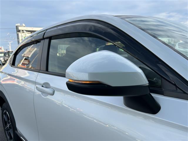 ヴェゼル ｅ：ＨＥＶ　Ｘ　ワンオーナー　ホンダセンシング　渋滞追従機能付アダプティブクルーズコントロール　社外９インチナビ　ＥＴＣ　衝突軽減ブレーキ　誤発進抑制機能　車線維持支援システム　パーキングセンサー　オートハイビーム（39枚目）
