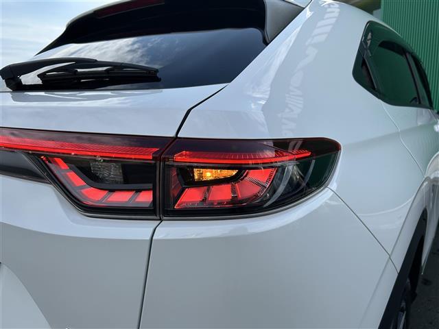 ヴェゼル ｅ：ＨＥＶ　Ｘ　ワンオーナー　ホンダセンシング　渋滞追従機能付アダプティブクルーズコントロール　社外９インチナビ　ＥＴＣ　衝突軽減ブレーキ　誤発進抑制機能　車線維持支援システム　パーキングセンサー　オートハイビーム（40枚目）