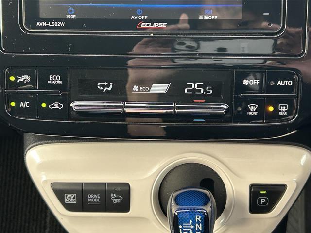 プリウス Ｓセーフティプラス　社外ＳＤナビ　ＣＤ　ＤＶＤ　ＢＴ　フルセグＴＶ　バックカメラ　社外ドライブレコーダー　社外１５インチＡＷ　レーダークルーズコントロール　レーンディパーチャートアラート　オートハイビーム　ＬＥＤライト（12枚目）