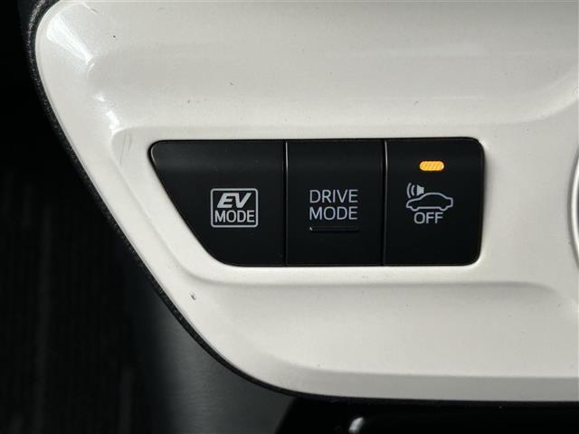 プリウス Ｓセーフティプラス　社外ＳＤナビ　ＣＤ　ＤＶＤ　ＢＴ　フルセグＴＶ　バックカメラ　社外ドライブレコーダー　社外１５インチＡＷ　レーダークルーズコントロール　レーンディパーチャートアラート　オートハイビーム　ＬＥＤライト（13枚目）