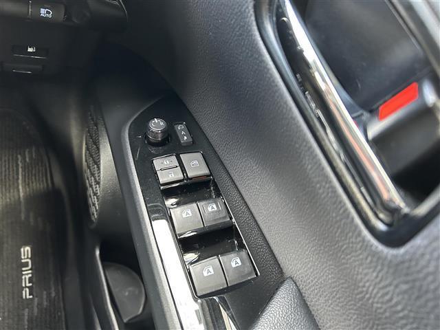 プリウス Ｓセーフティプラス　社外ＳＤナビ　ＣＤ　ＤＶＤ　ＢＴ　フルセグＴＶ　バックカメラ　社外ドライブレコーダー　社外１５インチＡＷ　レーダークルーズコントロール　レーンディパーチャートアラート　オートハイビーム　ＬＥＤライト（26枚目）