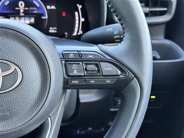 シエンタ ハイブリッドＺ　５人乗　コンフォートパッケージ　セーフティセンス　レーダークルーズコントロール　１０．５インチディスプレイオーディオ　パノラミックビューモニター　両側電動スライドドア　純正ＯＰ１５インチアルミホイール（9枚目）