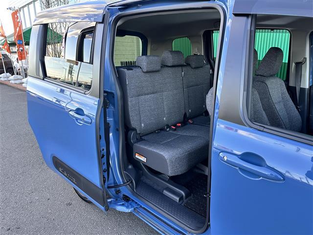 シエンタ ハイブリッドＺ　５人乗　コンフォートパッケージ　セーフティセンス　レーダークルーズコントロール　１０．５インチディスプレイオーディオ　パノラミックビューモニター　両側電動スライドドア　純正ＯＰ１５インチアルミホイール（15枚目）