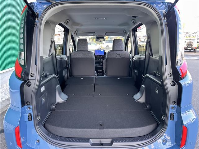 シエンタ ハイブリッドＺ　５人乗　コンフォートパッケージ　セーフティセンス　レーダークルーズコントロール　１０．５インチディスプレイオーディオ　パノラミックビューモニター　両側電動スライドドア　純正ＯＰ１５インチアルミホイール（16枚目）