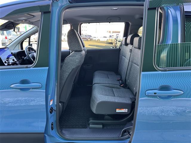 シエンタ ハイブリッドＺ　５人乗　コンフォートパッケージ　セーフティセンス　レーダークルーズコントロール　１０．５インチディスプレイオーディオ　パノラミックビューモニター　両側電動スライドドア　純正ＯＰ１５インチアルミホイール（31枚目）