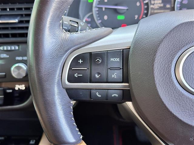 ＲＸ ＲＸ４５０ｈ　バージョンＬ　セーフティシステムプラス　ＢＳＭ　レーダークルーズコントロール　パノラミックビューモニター　純正ナビ　ＥＴＣ２．０　ドライブレコーダー　パワーバックドア　本革シート　前席／後席パワーシート　３眼ＬＥＤ（8枚目）