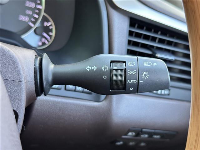 ＲＸ ＲＸ４５０ｈ　バージョンＬ　セーフティシステムプラス　ＢＳＭ　レーダークルーズコントロール　パノラミックビューモニター　純正ナビ　ＥＴＣ２．０　ドライブレコーダー　パワーバックドア　本革シート　前席／後席パワーシート　３眼ＬＥＤ（23枚目）