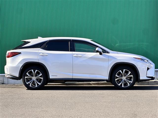 ＲＸ ＲＸ４５０ｈ　バージョンＬ　セーフティシステムプラス　ＢＳＭ　レーダークルーズコントロール　パノラミックビューモニター　純正ナビ　ＥＴＣ２．０　ドライブレコーダー　パワーバックドア　本革シート　前席／後席パワーシート　３眼ＬＥＤ（35枚目）