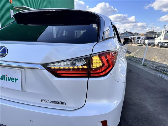 ＲＸ ＲＸ４５０ｈ　バージョンＬ　セーフティシステムプラス　ＢＳＭ　レーダークルーズコントロール　パノラミックビューモニター　純正ナビ　ＥＴＣ２．０　ドライブレコーダー　パワーバックドア　本革シート　前席／後席パワーシート　３眼ＬＥＤ（40枚目）