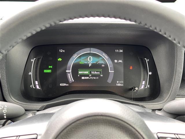 シエンタ ハイブリッドＺ　セーフティセンス　レーダークルーズコントロール　ＢＳＭ　コンフォートパッケージ　１０．５インチディスプレイオーディオ　パノラミックビューモニター　ＥＴＣ　ドライブレコーダー　両側電動スライドドア（10枚目）