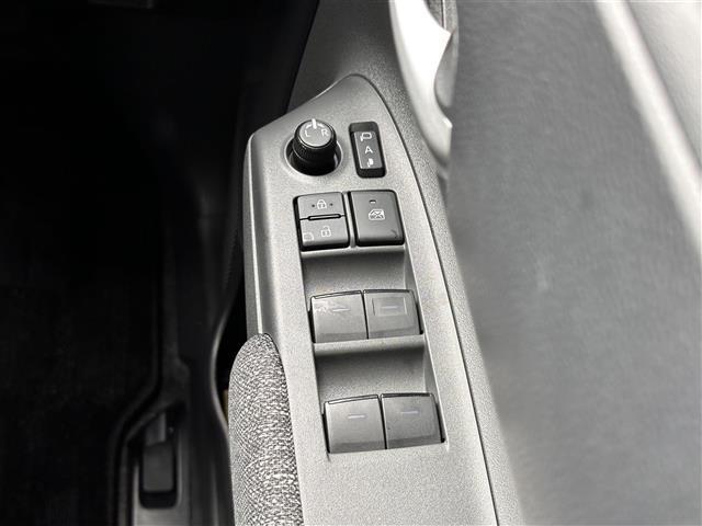 シエンタ ハイブリッドＺ　セーフティセンス　レーダークルーズコントロール　ＢＳＭ　コンフォートパッケージ　１０．５インチディスプレイオーディオ　パノラミックビューモニター　ＥＴＣ　ドライブレコーダー　両側電動スライドドア（24枚目）