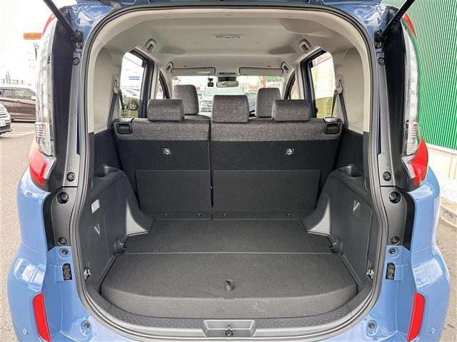 シエンタ ハイブリッドＺ　セーフティセンス　レーダークルーズコントロール　ＢＳＭ　コンフォートパッケージ　１０．５インチディスプレイオーディオ　パノラミックビューモニター　ＥＴＣ　ドライブレコーダー　両側電動スライドドア（33枚目）