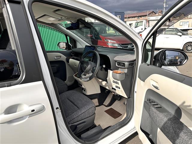 シエンタ ハイブリッドＺ　寒冷地仕様　モデリスタ１５インチＡＷ　セーフティセンス　トヨタチームメイト　アドバンストパーク　コンフォートパッケージ　パノラミックビューモニター　ＥＴＣ　ドライブレコーダー　両側電動スライドドア（27枚目）