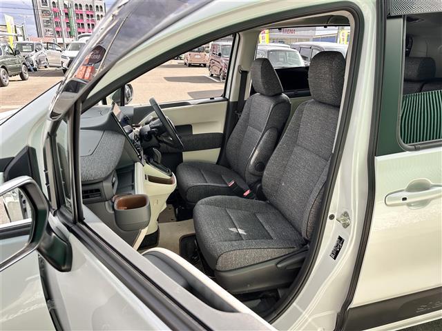 シエンタ ハイブリッドＺ　寒冷地仕様　モデリスタ１５インチＡＷ　セーフティセンス　トヨタチームメイト　アドバンストパーク　コンフォートパッケージ　パノラミックビューモニター　ＥＴＣ　ドライブレコーダー　両側電動スライドドア（29枚目）