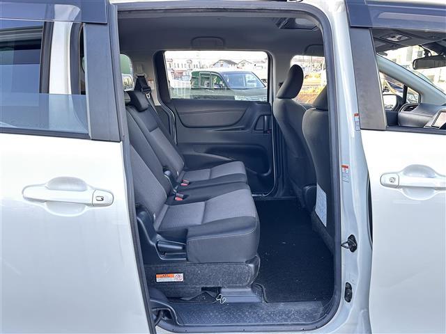 シエンタ Ｇ　７人乗り　セーフティセンス　純正１２インチフリップダウンモニター　純正ナビ　バックカメラ　ＥＴＣ　ドライブレコーダー　両側電動スライドドア　クリアランスソナー　プリクラッシュセーフティ　ＬＤＡ（28枚目）