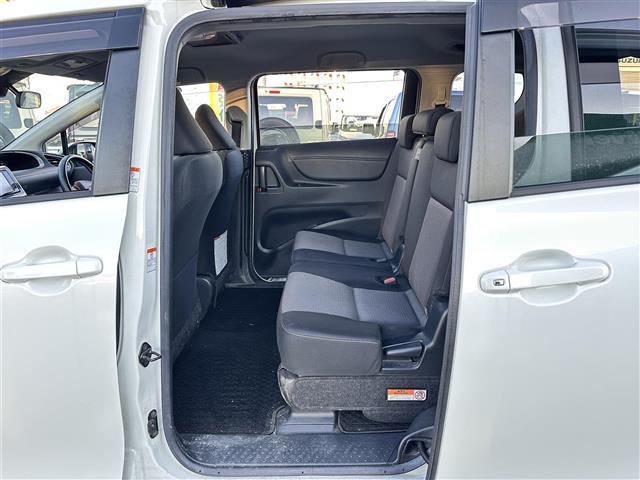 シエンタ Ｇ　７人乗り　セーフティセンス　純正１２インチフリップダウンモニター　純正ナビ　バックカメラ　ＥＴＣ　ドライブレコーダー　両側電動スライドドア　クリアランスソナー　プリクラッシュセーフティ　ＬＤＡ（31枚目）