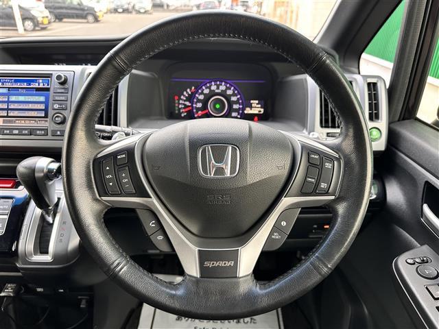 ステップワゴンスパーダ Ｚ　インターナビセレクション　ワンオーナー／ＨＯＮＤＡインターナビ／両側パワースライドドア／マルチビューカメラシステム／純正フリップダウンモニター／パドルシフト／スペアキー／ビルトインＥＴＣ／純正フロアマット／センターコンソール（21枚目）