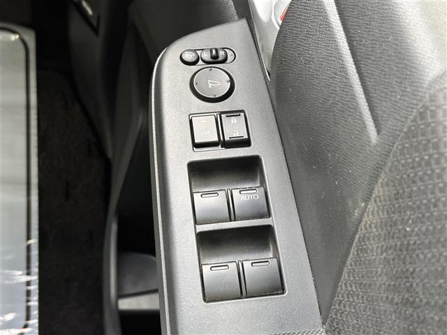 ステップワゴンスパーダ Ｚ　インターナビセレクション　ワンオーナー／ＨＯＮＤＡインターナビ／両側パワースライドドア／マルチビューカメラシステム／純正フリップダウンモニター／パドルシフト／スペアキー／ビルトインＥＴＣ／純正フロアマット／センターコンソール（24枚目）