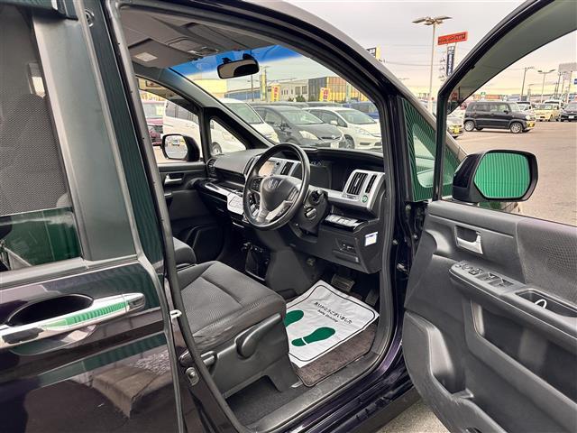 ステップワゴンスパーダ Ｚ　インターナビセレクション　ワンオーナー／ＨＯＮＤＡインターナビ／両側パワースライドドア／マルチビューカメラシステム／純正フリップダウンモニター／パドルシフト／スペアキー／ビルトインＥＴＣ／純正フロアマット／センターコンソール（27枚目）