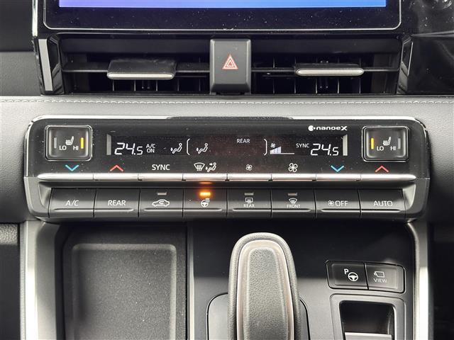 ノア ハイブリッドＳ－Ｚ　快適利便パッケージＨｉｇｈ　ドライビングサポートパッケージ　トヨタチームメイト　ディスプレイオーディオプラス　１０．５インチナビ　パノラミックビューモニター　両側電動スライドドア　パワーバックドア（12枚目）