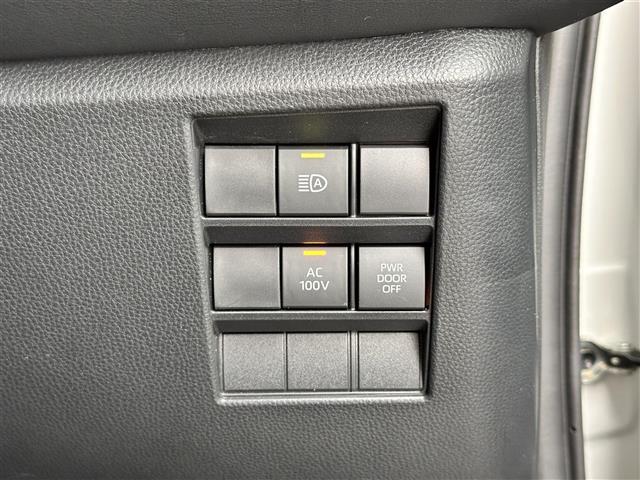 ノア ハイブリッドＳ－Ｚ　快適利便パッケージＨｉｇｈ　ドライビングサポートパッケージ　トヨタチームメイト　ディスプレイオーディオプラス　１０．５インチナビ　パノラミックビューモニター　両側電動スライドドア　パワーバックドア（13枚目）