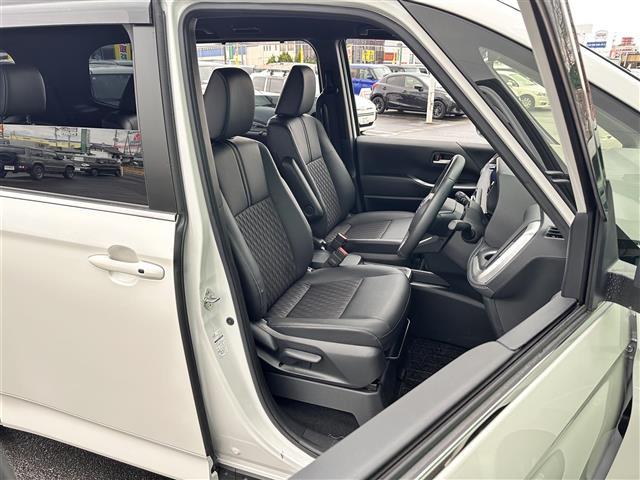 ノア ハイブリッドＳ－Ｚ　快適利便パッケージＨｉｇｈ　ドライビングサポートパッケージ　トヨタチームメイト　ディスプレイオーディオプラス　１０．５インチナビ　パノラミックビューモニター　両側電動スライドドア　パワーバックドア（14枚目）