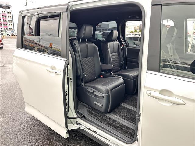 ノア ハイブリッドＳ－Ｚ　快適利便パッケージＨｉｇｈ　ドライビングサポートパッケージ　トヨタチームメイト　ディスプレイオーディオプラス　１０．５インチナビ　パノラミックビューモニター　両側電動スライドドア　パワーバックドア（15枚目）