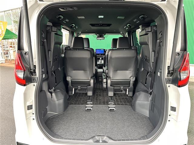 ノア ハイブリッドＳ－Ｚ　快適利便パッケージＨｉｇｈ　ドライビングサポートパッケージ　トヨタチームメイト　ディスプレイオーディオプラス　１０．５インチナビ　パノラミックビューモニター　両側電動スライドドア　パワーバックドア（16枚目）