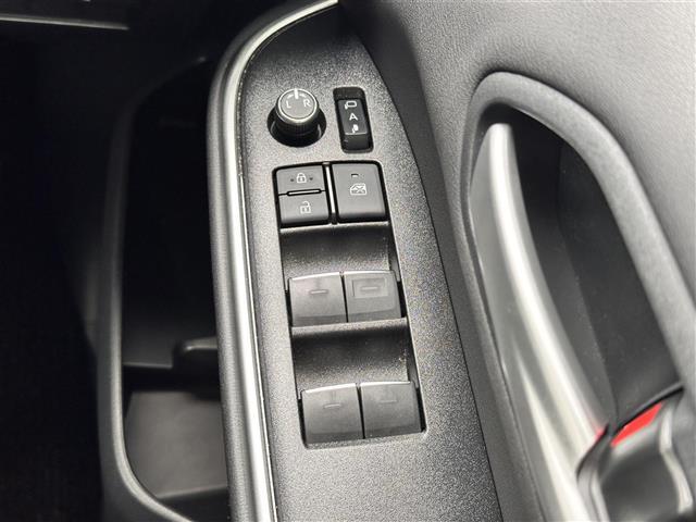 ノア ハイブリッドＳ－Ｚ　快適利便パッケージＨｉｇｈ　ドライビングサポートパッケージ　トヨタチームメイト　ディスプレイオーディオプラス　１０．５インチナビ　パノラミックビューモニター　両側電動スライドドア　パワーバックドア（25枚目）