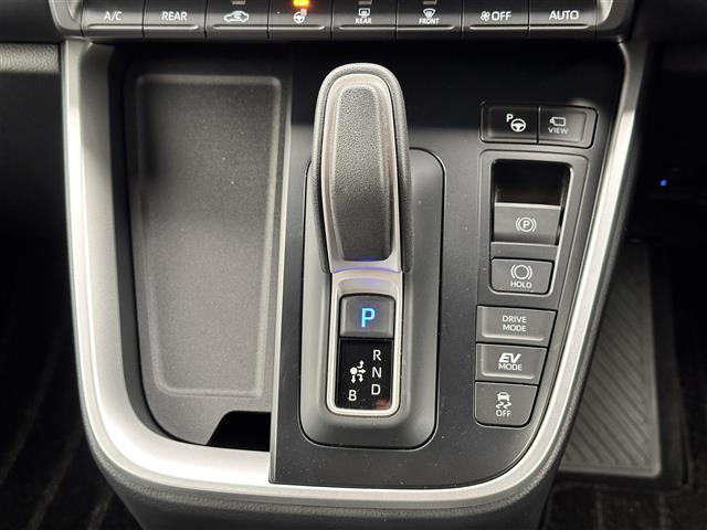 ノア ハイブリッドＳ－Ｚ　快適利便パッケージＨｉｇｈ　ドライビングサポートパッケージ　トヨタチームメイト　ディスプレイオーディオプラス　１０．５インチナビ　パノラミックビューモニター　両側電動スライドドア　パワーバックドア（26枚目）
