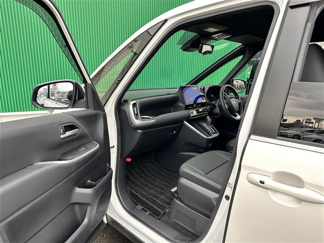 ノア ハイブリッドＳ－Ｚ　快適利便パッケージＨｉｇｈ　ドライビングサポートパッケージ　トヨタチームメイト　ディスプレイオーディオプラス　１０．５インチナビ　パノラミックビューモニター　両側電動スライドドア　パワーバックドア（30枚目）