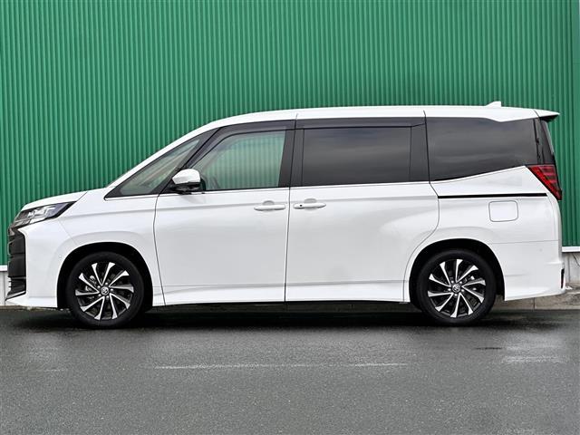 ノア ハイブリッドＳ－Ｚ　快適利便パッケージＨｉｇｈ　ドライビングサポートパッケージ　トヨタチームメイト　ディスプレイオーディオプラス　１０．５インチナビ　パノラミックビューモニター　両側電動スライドドア　パワーバックドア（36枚目）