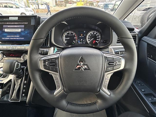 デリカＤ：５ シャモニー　７人乗り　登録済未使用車　ｅ－Ａｓｓｉｓｔ　レーダークルーズコントロール　アルパイン１１型ナビ　マルチアラウンドモニター　両側電動スライドドア　パワーバックドア　パワーシート　シートヒーター　ＬＥＤ（8枚目）