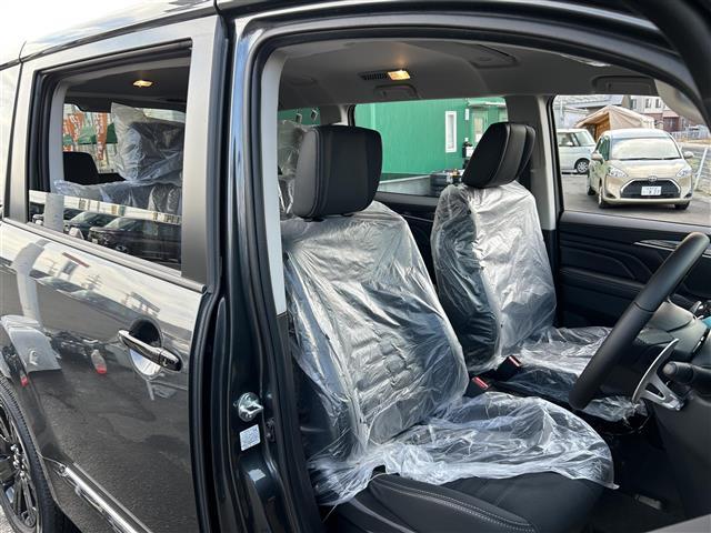 デリカＤ：５ シャモニー　７人乗り　登録済未使用車　ｅ－Ａｓｓｉｓｔ　レーダークルーズコントロール　アルパイン１１型ナビ　マルチアラウンドモニター　両側電動スライドドア　パワーバックドア　パワーシート　シートヒーター　ＬＥＤ（14枚目）