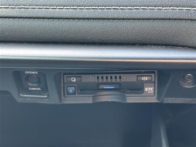 クラウンハイブリッド RS 後期型 セーフティセンス レーダークルーズコントロール 12.3インチナビ バックカメラ ETC ドライブレコーダー シートヒーター ステアリグヒーター パワーシート 純正18インチアルミホイール(6枚目)