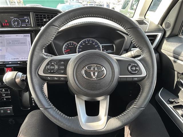 ルーミー カスタムＧ　スマートアシスト　アダプティブクルーズコントロール　純正９インチナビ　パノラミックビューモニター　ＥＴＣ　ドライブレコーダー　ドライブレコーダー　両側電動スライドドア　純正１４インチＡＷ　ＬＥＤライト（8枚目）