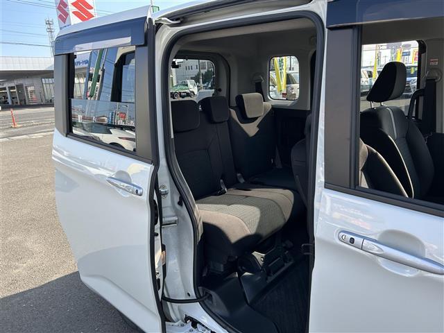 ルーミー カスタムＧ　スマートアシスト　アダプティブクルーズコントロール　純正９インチナビ　パノラミックビューモニター　ＥＴＣ　ドライブレコーダー　ドライブレコーダー　両側電動スライドドア　純正１４インチＡＷ　ＬＥＤライト（15枚目）