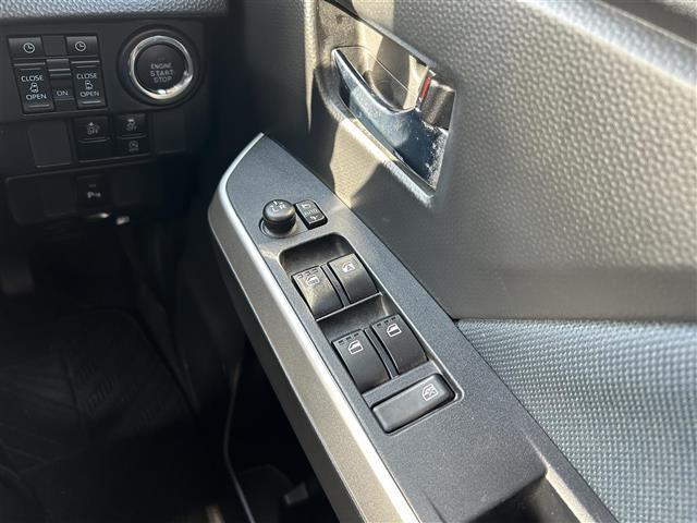 ルーミー カスタムＧ　スマートアシスト　アダプティブクルーズコントロール　純正９インチナビ　パノラミックビューモニター　ＥＴＣ　ドライブレコーダー　ドライブレコーダー　両側電動スライドドア　純正１４インチＡＷ　ＬＥＤライト（26枚目）