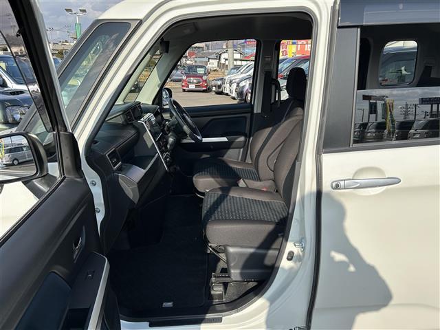 ルーミー カスタムＧ　スマートアシスト　アダプティブクルーズコントロール　純正９インチナビ　パノラミックビューモニター　ＥＴＣ　ドライブレコーダー　ドライブレコーダー　両側電動スライドドア　純正１４インチＡＷ　ＬＥＤライト（30枚目）