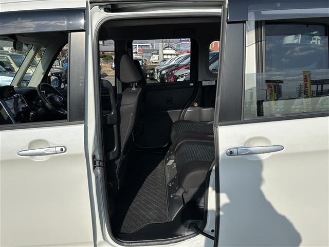 ルーミー カスタムＧ　スマートアシスト　アダプティブクルーズコントロール　純正９インチナビ　パノラミックビューモニター　ＥＴＣ　ドライブレコーダー　ドライブレコーダー　両側電動スライドドア　純正１４インチＡＷ　ＬＥＤライト（31枚目）