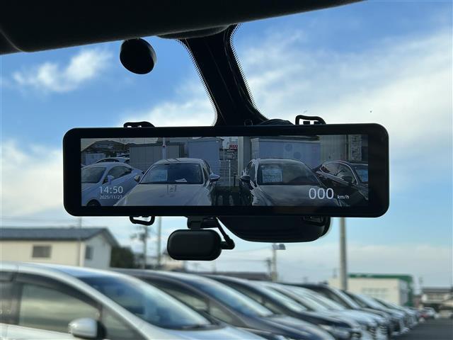 セレナ ハイウェイスター　プロパイロットエディション　プロパイロット　純正フリップダウンモニター　純正９インチナビ　バックカメラ　ＥＴＣ　ミラー一体型ドライブレコーダー　ハンズフリーパワースライドドア　ＬＥＤヘッドランプ　純正１６インチアルミホイール（6枚目）