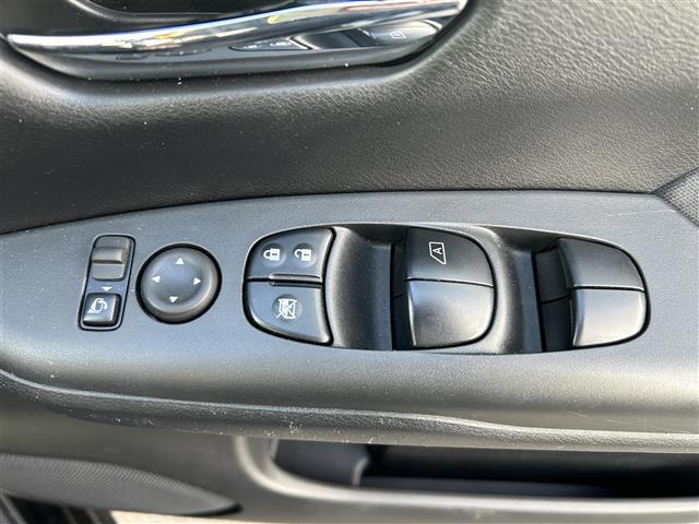 セレナ ハイウェイスター　プロパイロットエディション　プロパイロット　純正フリップダウンモニター　純正９インチナビ　バックカメラ　ＥＴＣ　ミラー一体型ドライブレコーダー　ハンズフリーパワースライドドア　ＬＥＤヘッドランプ　純正１６インチアルミホイール（26枚目）