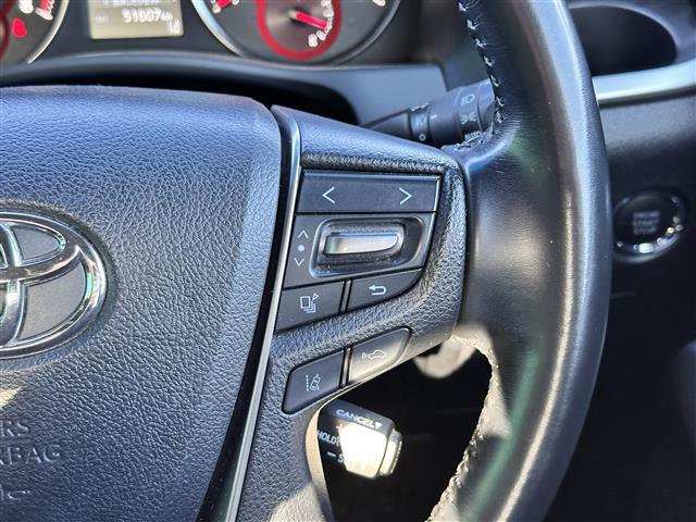 アルファード ２．５Ｓ　タイプゴールド　ツインムーンルーフ　セーフティセンス　レーダークルーズコントロール　ＢＳＭ　デジタルインナーミラー　純正１２インチフリップダウンモニター　９インチディスプレイオーディオ　両側電動スライドドア　ＬＥＤ（9枚目）