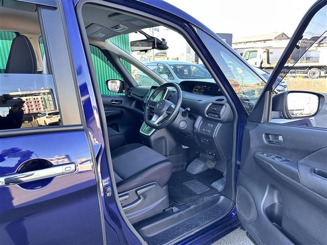 セレナ ハイウェイスター　セーフティパックＢ　プロパイロット　インテリジェントルームミラー　アラウンドビューモニター　純正９インチナビ　純正フリップダウンモニター　ＥＴＣ　ドラレコ　両側電動スライドドア　パーキングアシスト（27枚目）